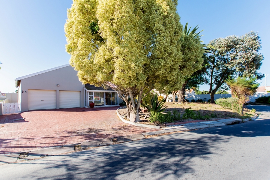 3 Bedroom Property for Sale in Port Owen Western Cape